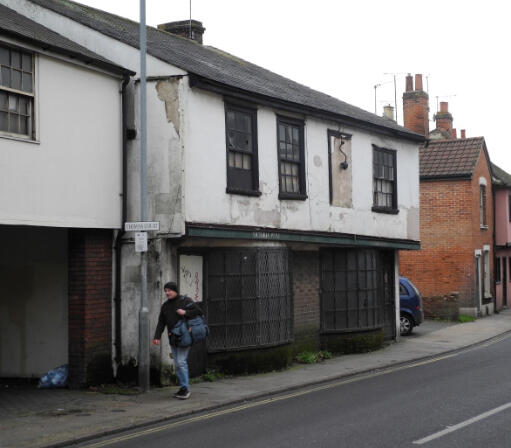 Planning set produced for the conversion of listed buildings in Colchester town centre, supporting the proposed retention of a ground floor retail unit and the creation of 8 double-bedroom HMO units with associated communal facilities.